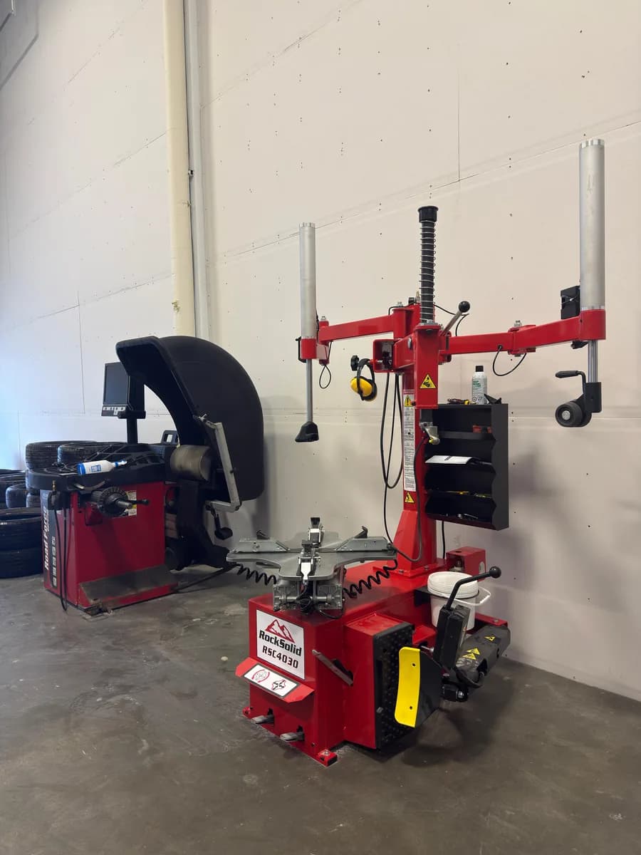 Workshop Bay 1 at JB Tire